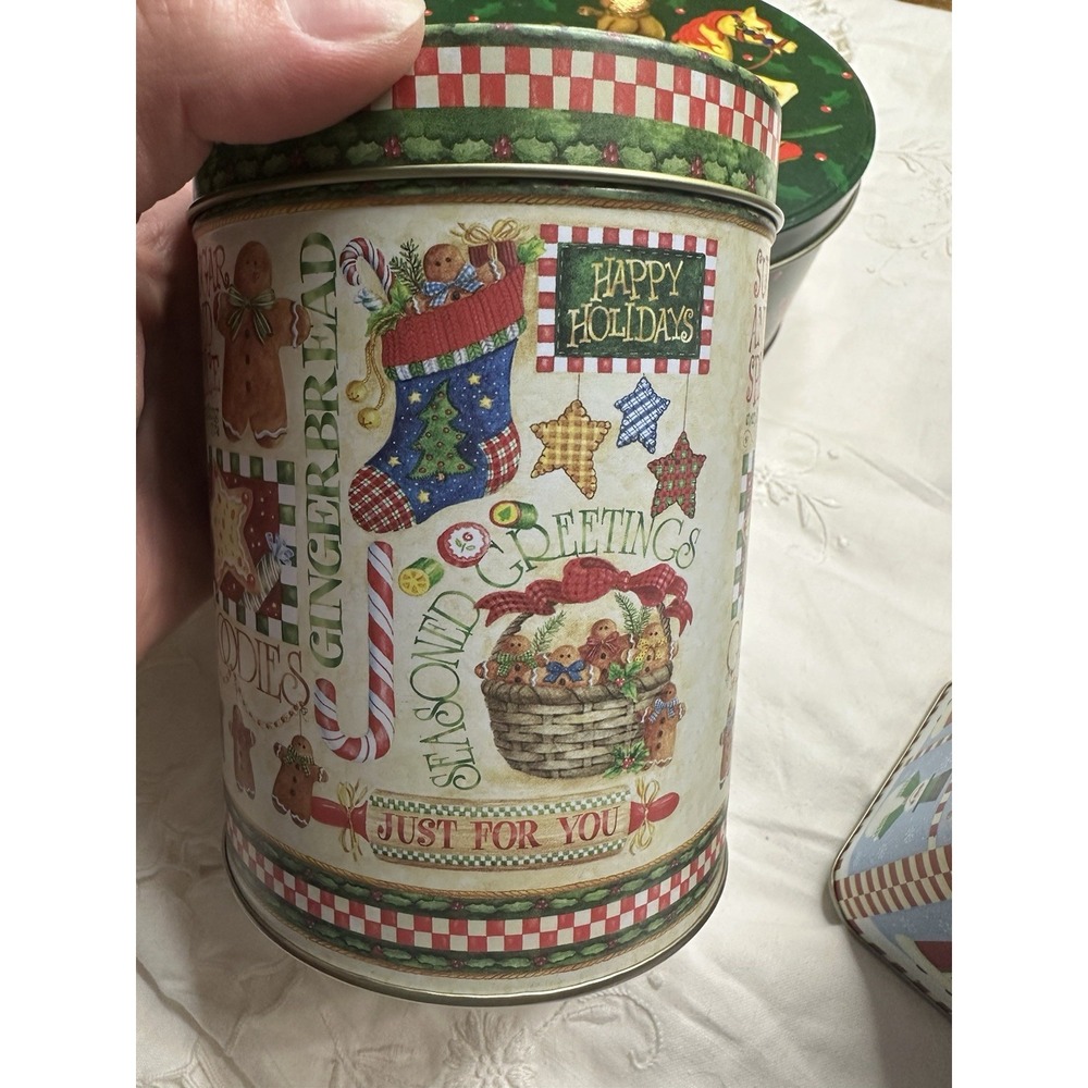 Vintage Christmas Tin Lot Of 4 - Snowmen, Bear Family, Gingerbread, Santa, Gifts - Picture 6 of 10
